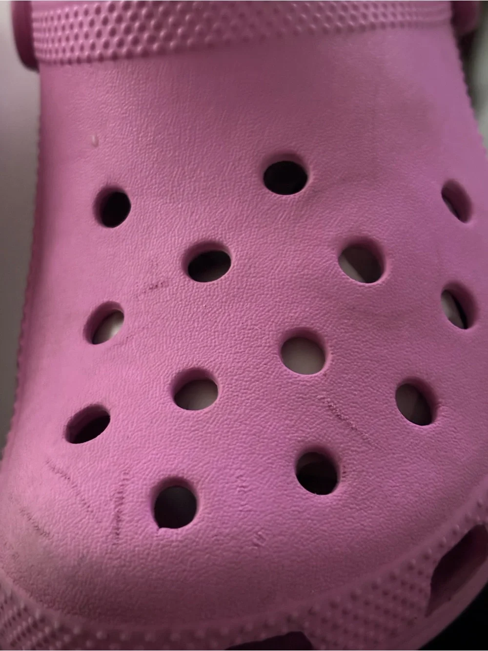 Crocs Classic Clog Bright Pink Big Kids J5 Women’s 7 Men’s 5